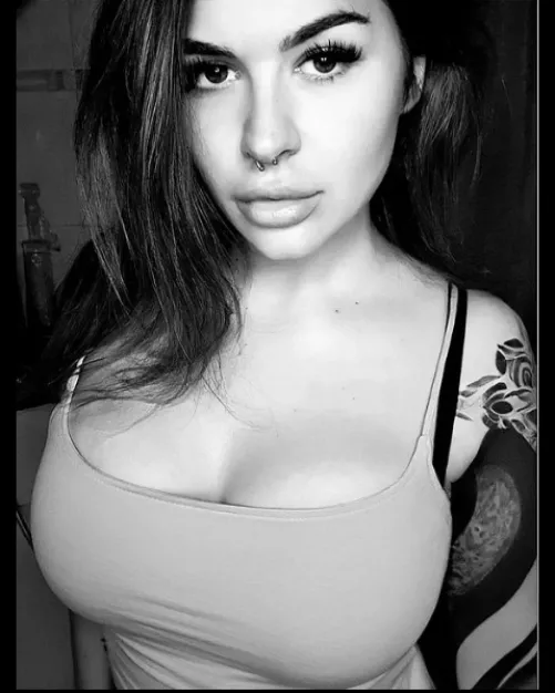 Showing my big boobs