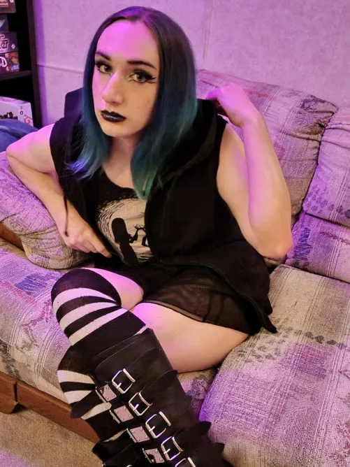 Stuck at work all day today but I was really happy with how these photos turned out so heres another one