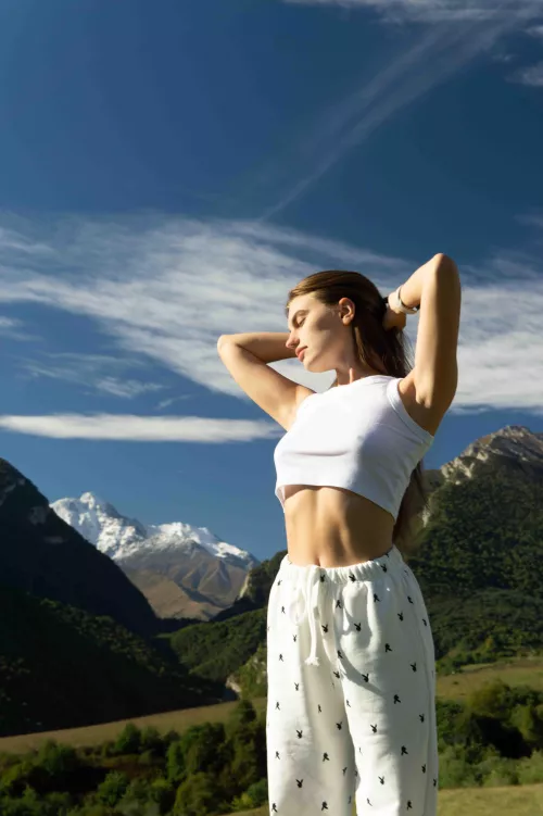 the mountains are beautiful