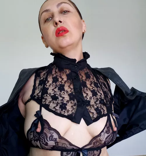 This look good on me?