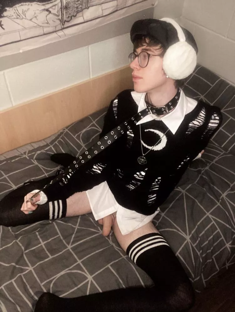 Wanna feel it grow in your mouth?