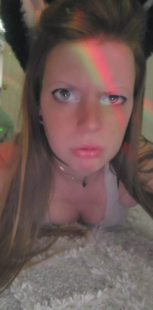 would you change your eye color if you could? Come play on chaturbate with me to see more (: Lilraysunshine (@lilraysunshine) [Chaturbate]