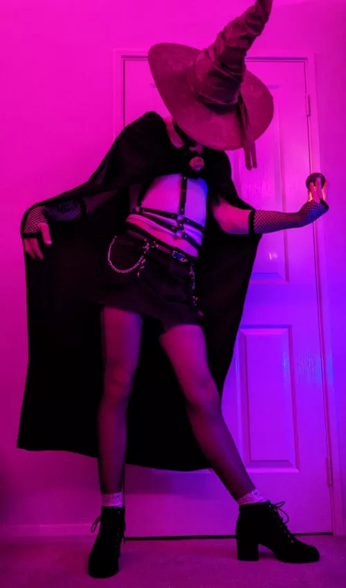 would you make a deal with a witchy femboy? 🖤