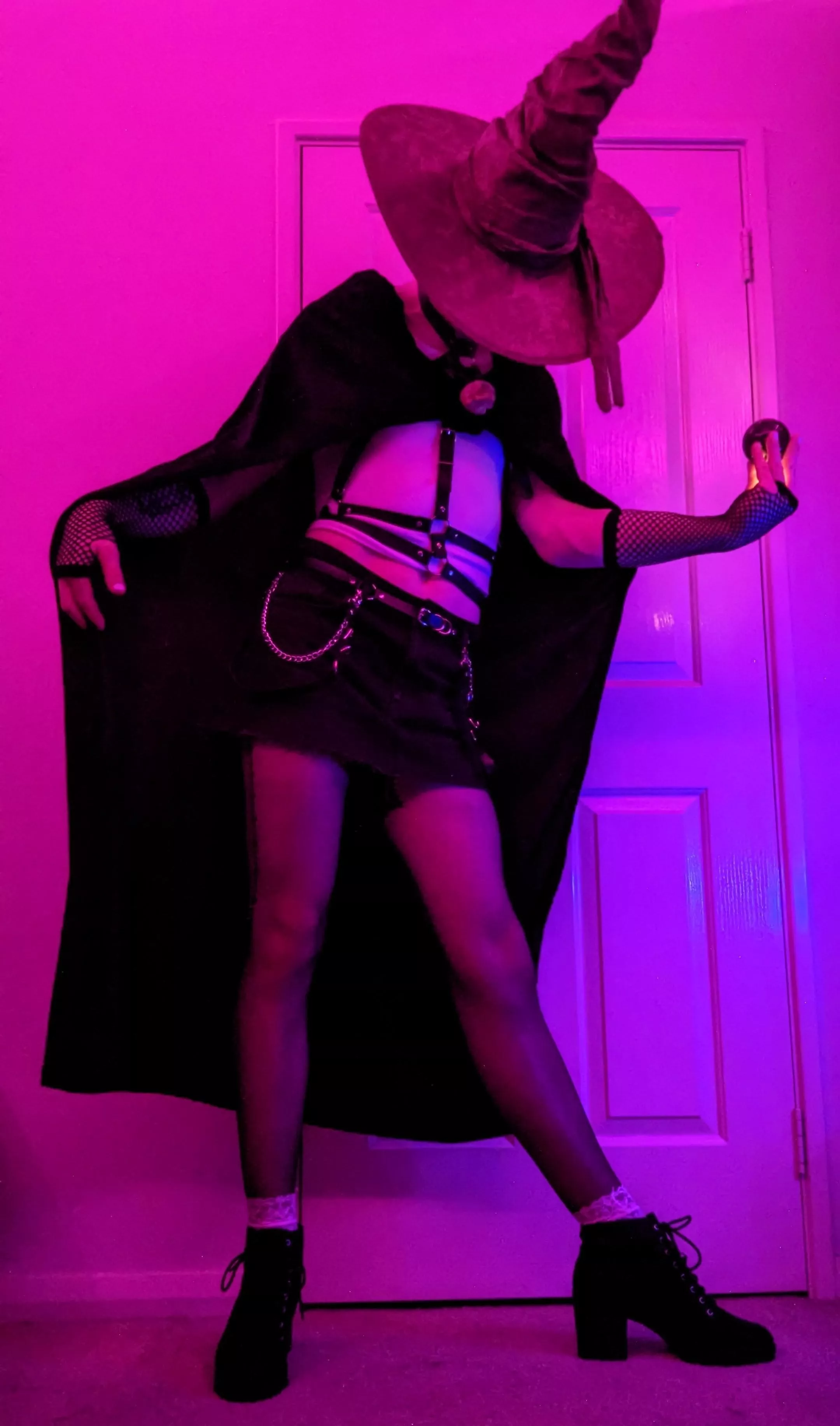 would you make a deal with a witchy femboy? 🖤