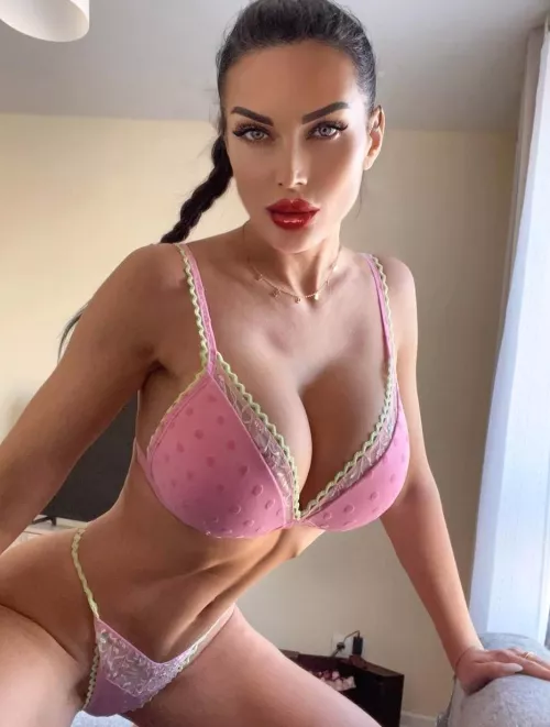 Your kisses are needed for my boobs