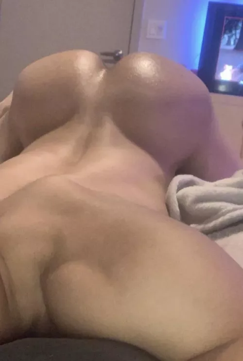 21; any hung Cocks need some hole? @daveoscar161