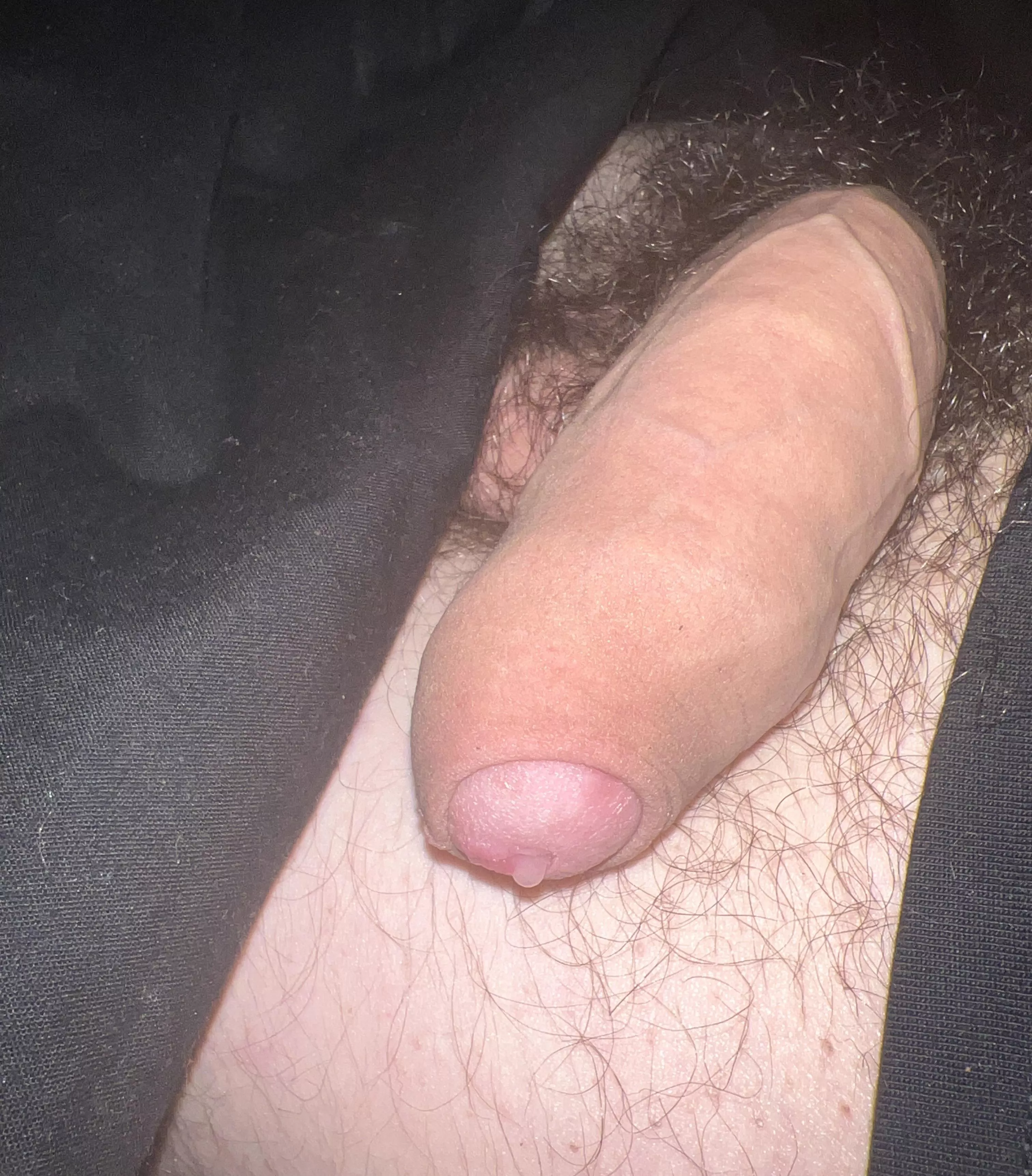 24M. England. 6ft3. Alpha. Check me out 😈💦 Dms open