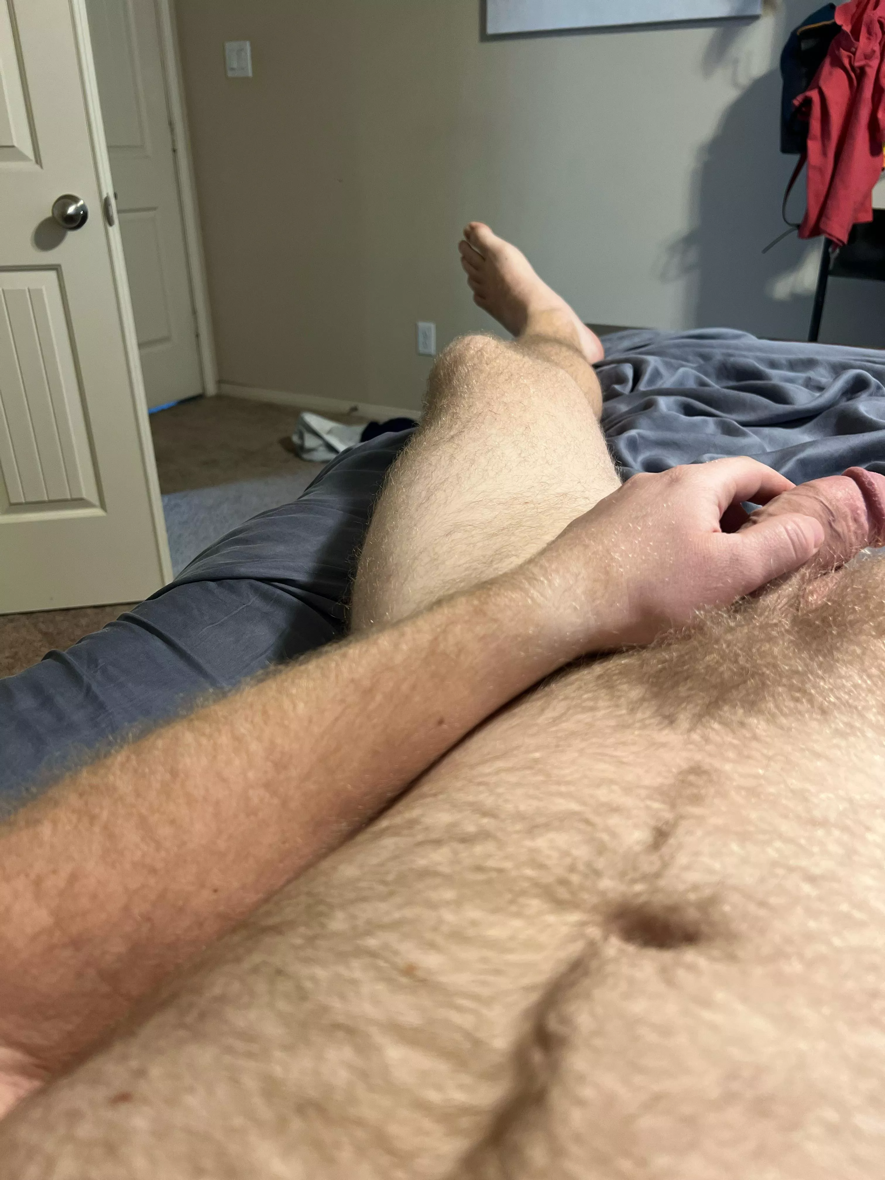 31 tx - DL bro here, gf at work. Looking for similar to jerk w. Andrew_b226872