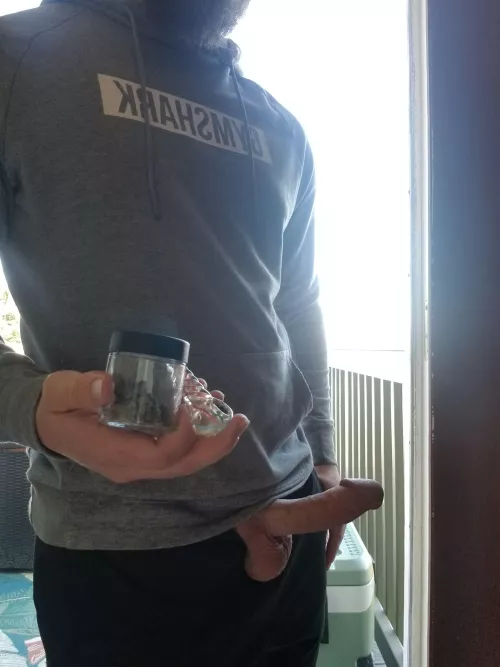 Any of You Ladies Down for S[M]oking Bowls and Filling Holes?