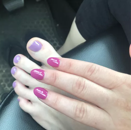 cute toes?