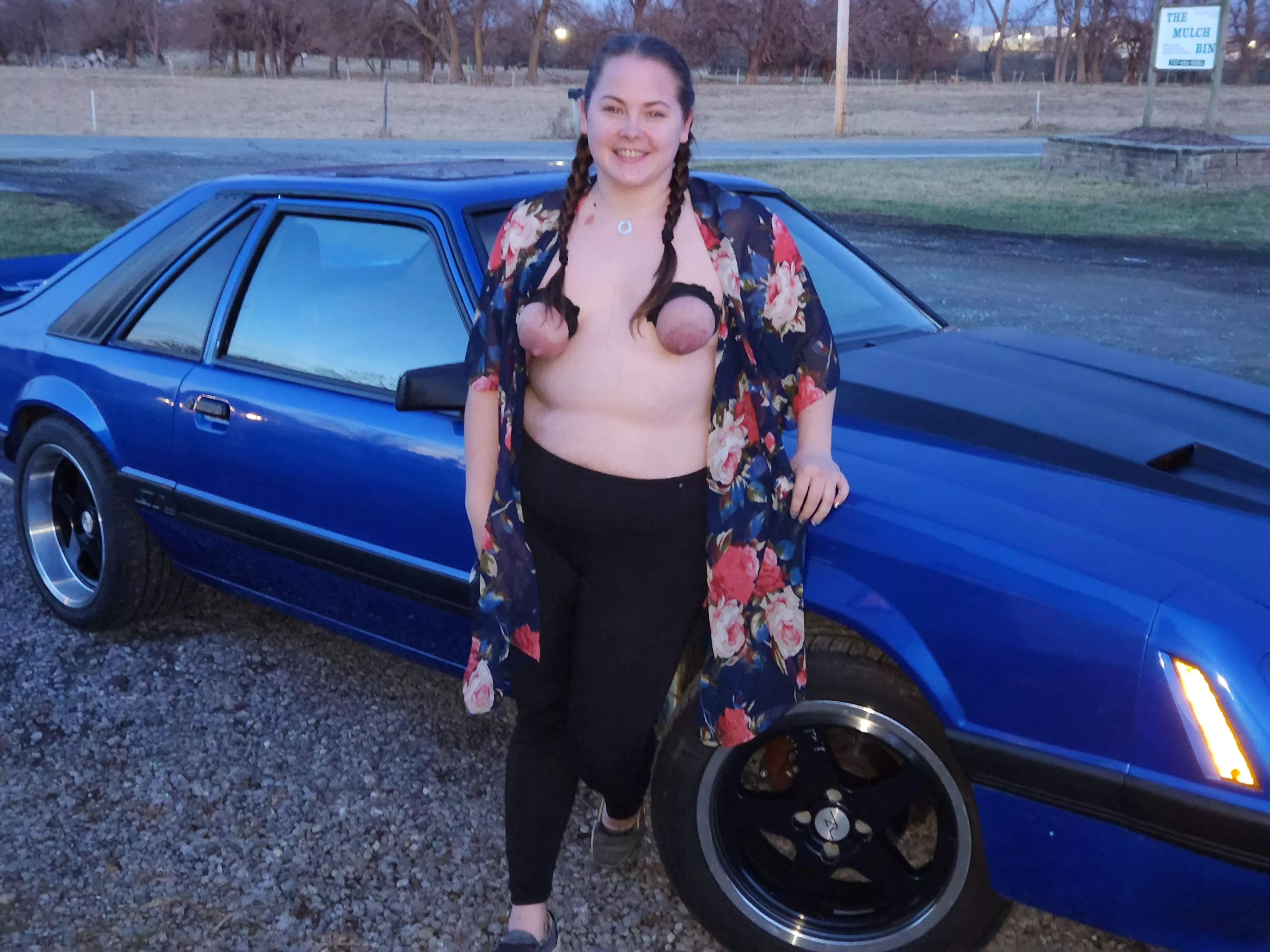 Daddy had me help wash his mustang today!!!