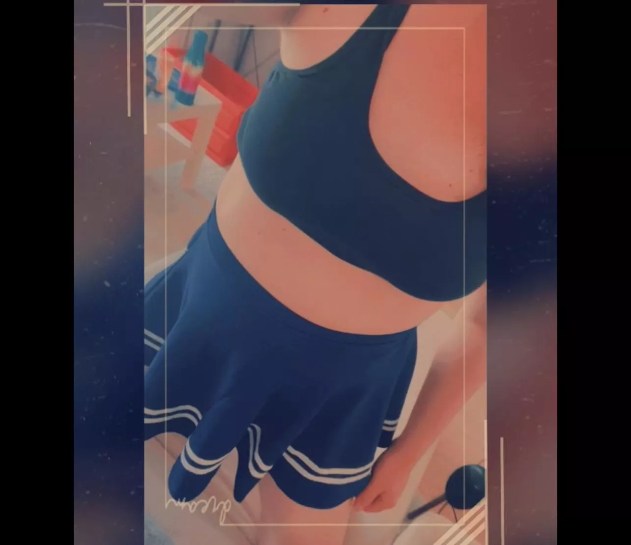 Doing little dances ☺️💕🌟🍭 Fem living in Limburg (NL)