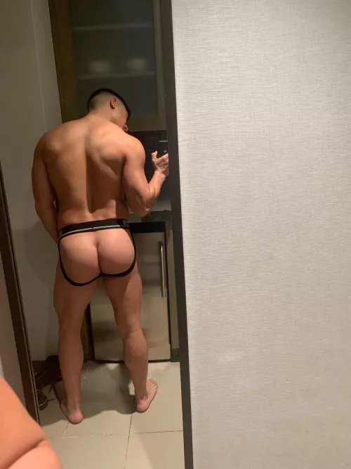 Happy Saturday 🍑 been making progress. What ya think?