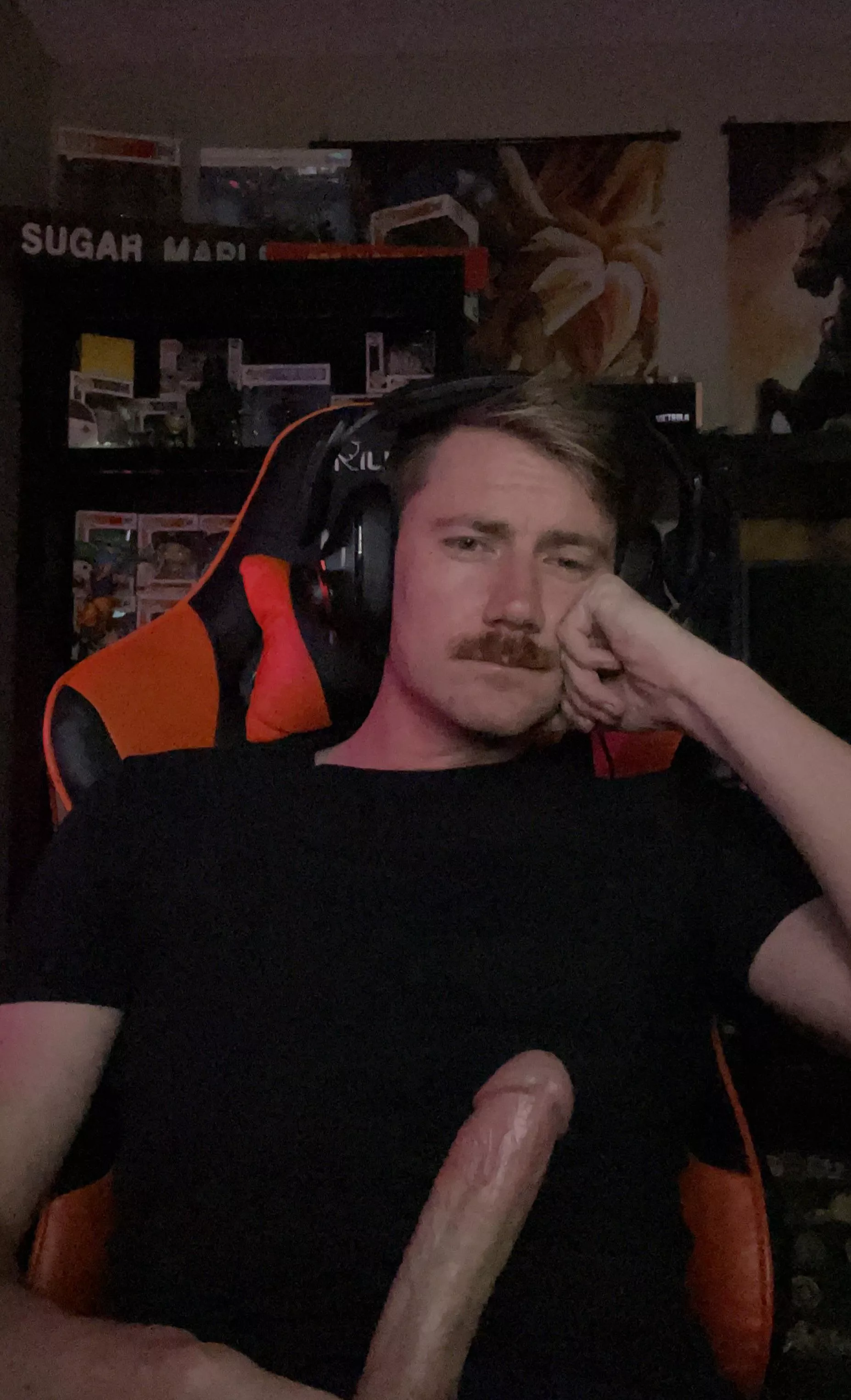 Happy Saturday everyone!