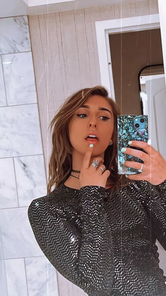 Here is my submission to be your girlfriend (;