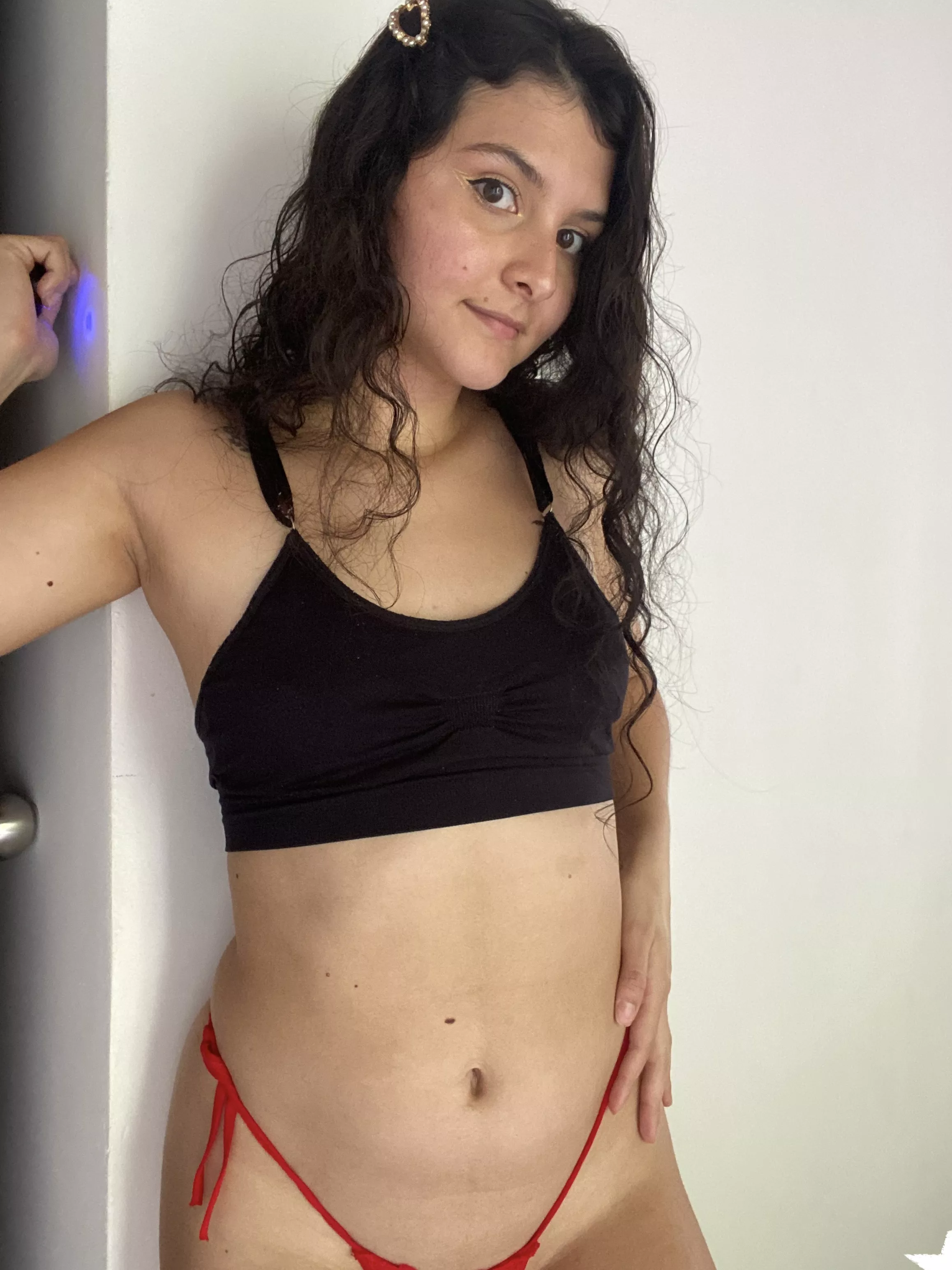 I'll give you head in a public bathroom 👅