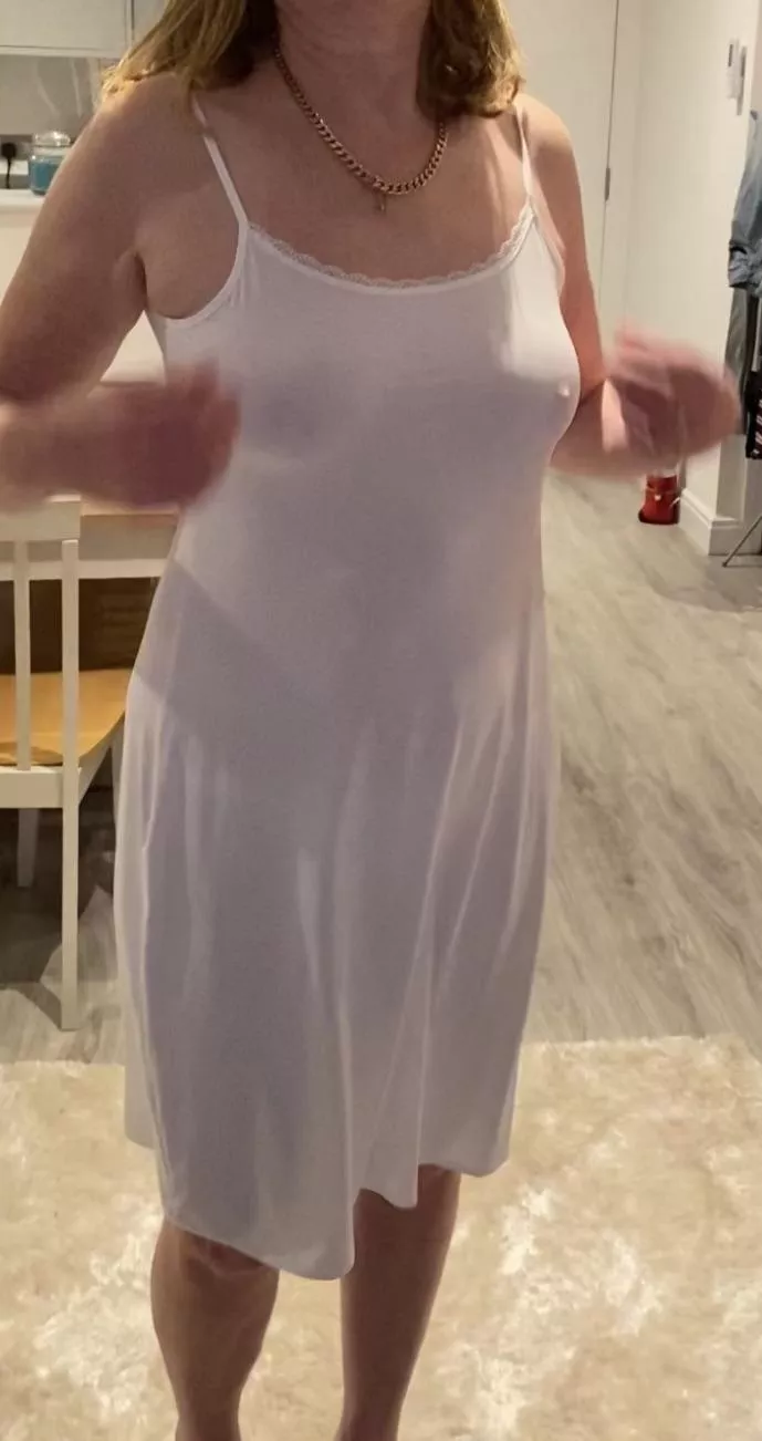 I’m over 60 years old how do I look? Xx