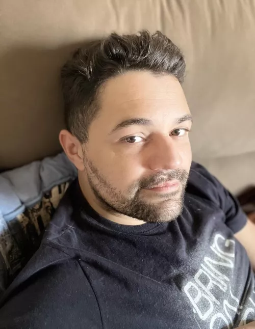 Just a lazy Sunday 🤗 How’s everyone this weekend?