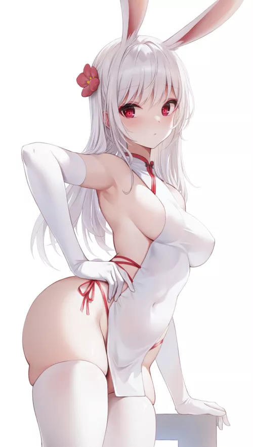 Lirin shows her best bunny outfit