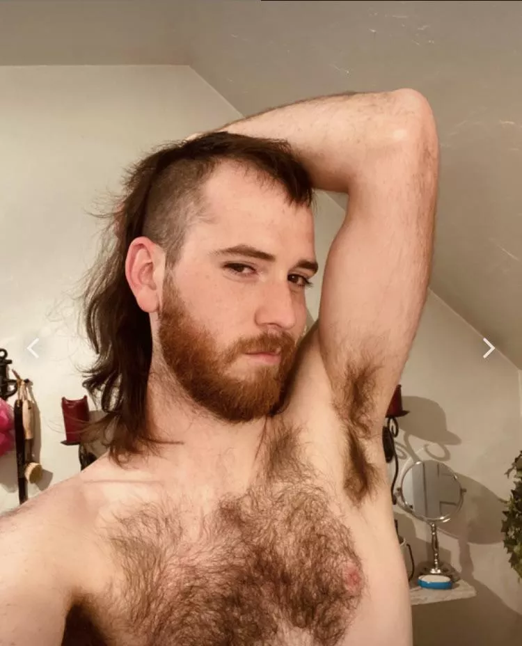 Love my hairy chest and pits