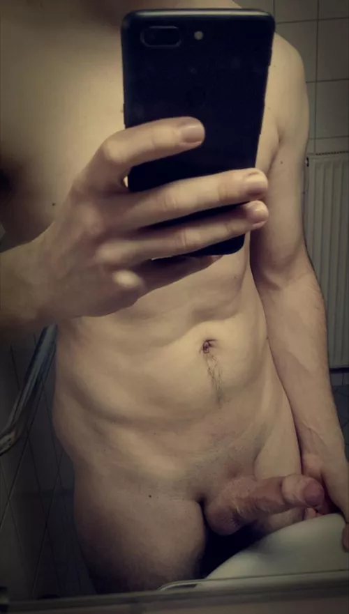 [m] dtf? 😏