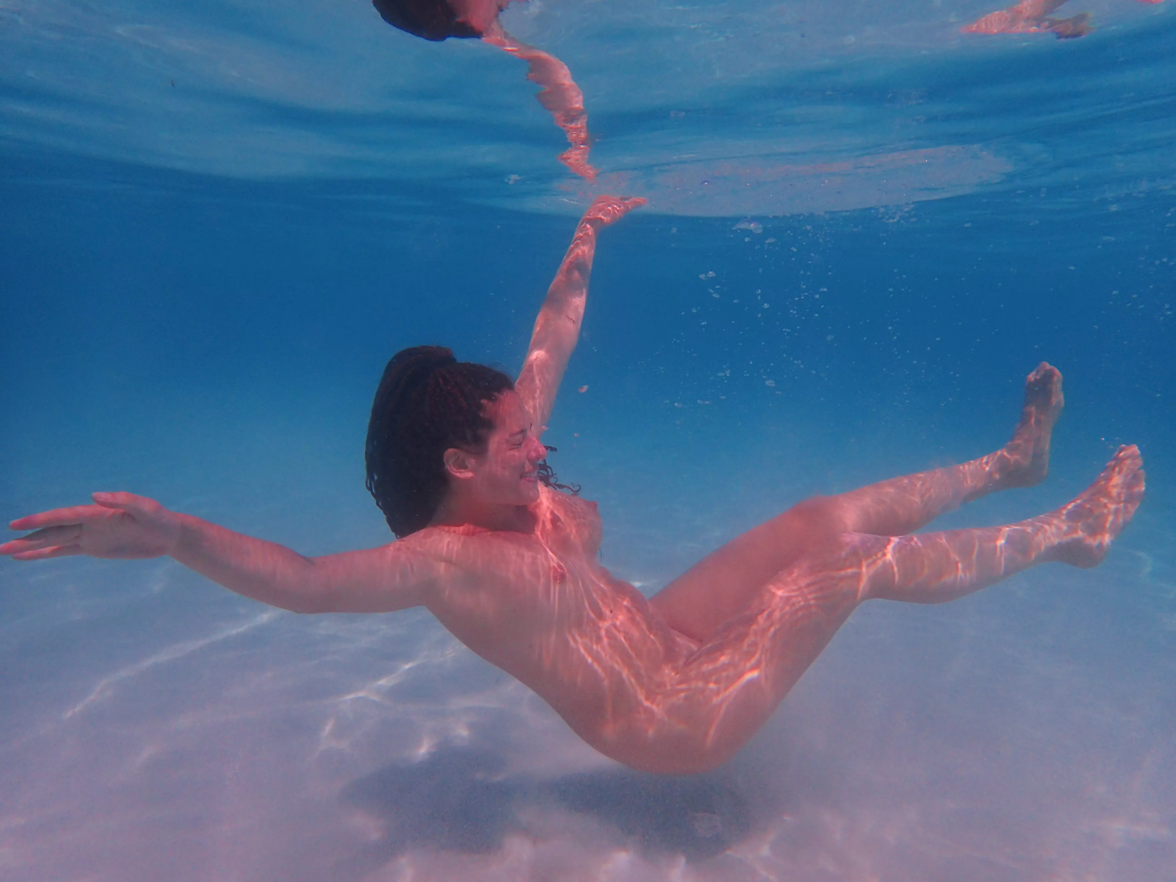 Making underwater pictures is more difficult than I thought😂😂 Twilight Beach - West Australia