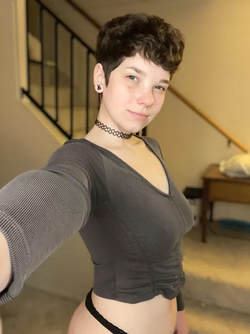 Meet me in the bedroom 😏