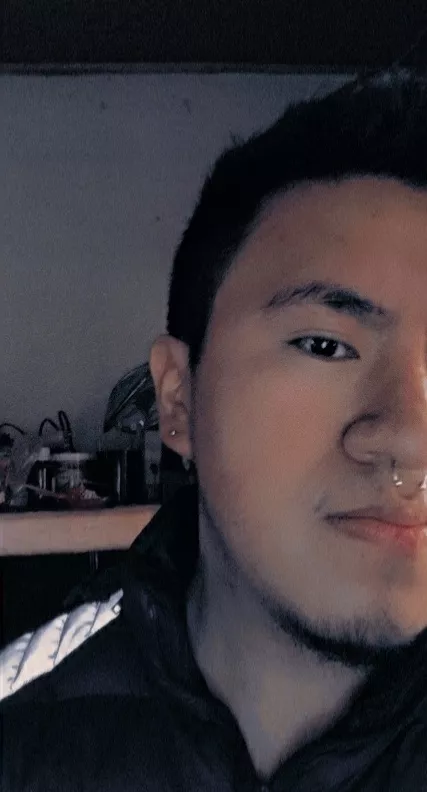 My friends says I look asian, what do you think? Anyone up to play? 😺