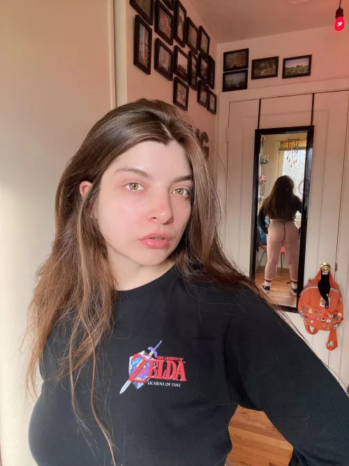 My girlfriend is thicccc