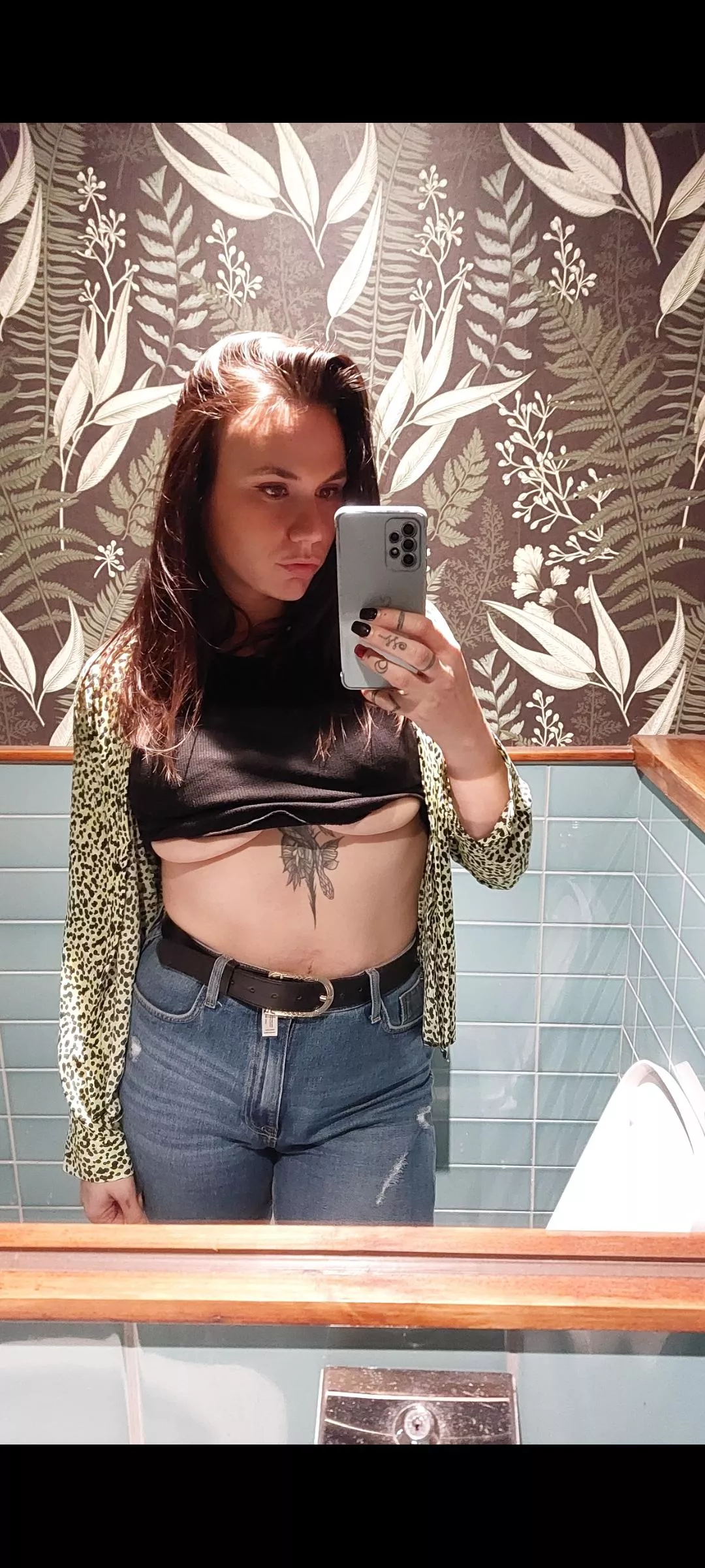 out out mirror F32 OC