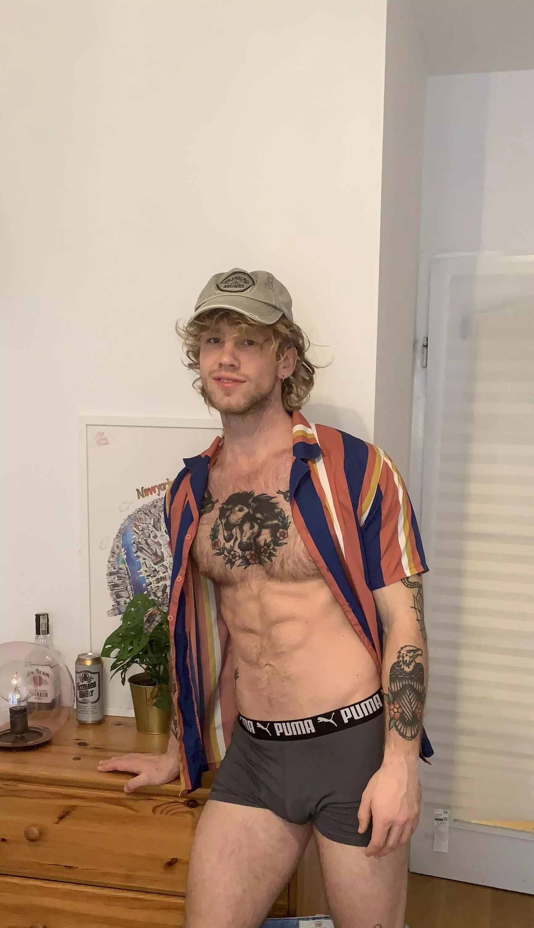 Rock paper scissors. Winner takes a knee first (22)