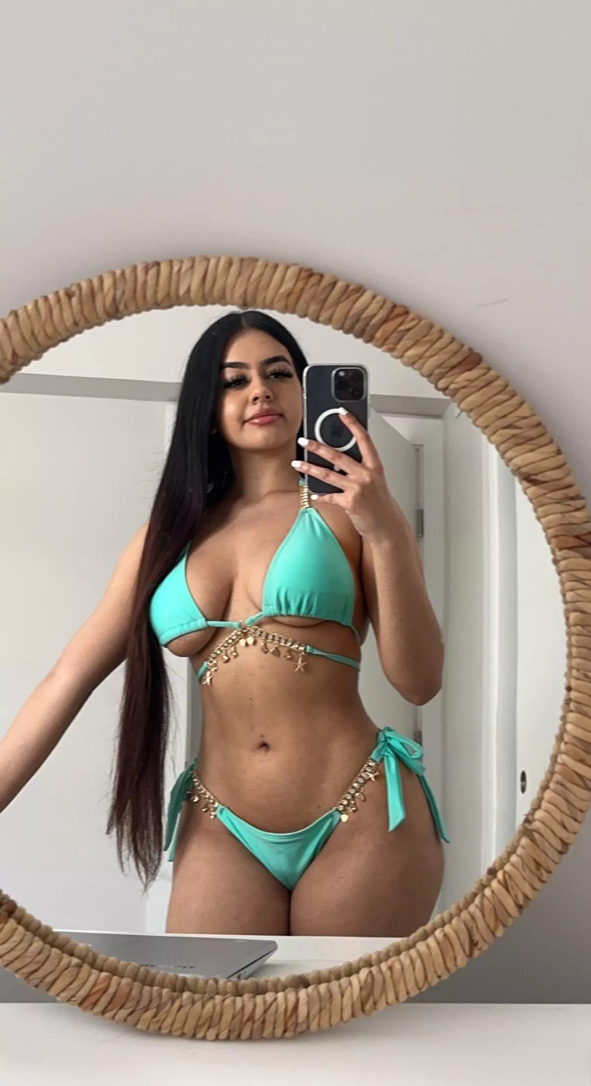 Say yes if i can send you nudes [F]