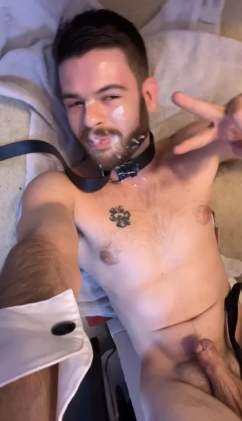 “Smile for the camera, bitch”😈