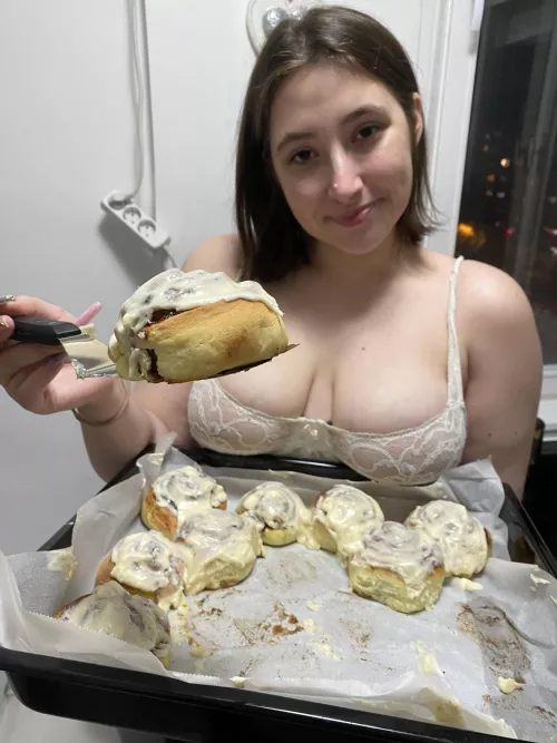 Still waiting for new roommate.... [image]