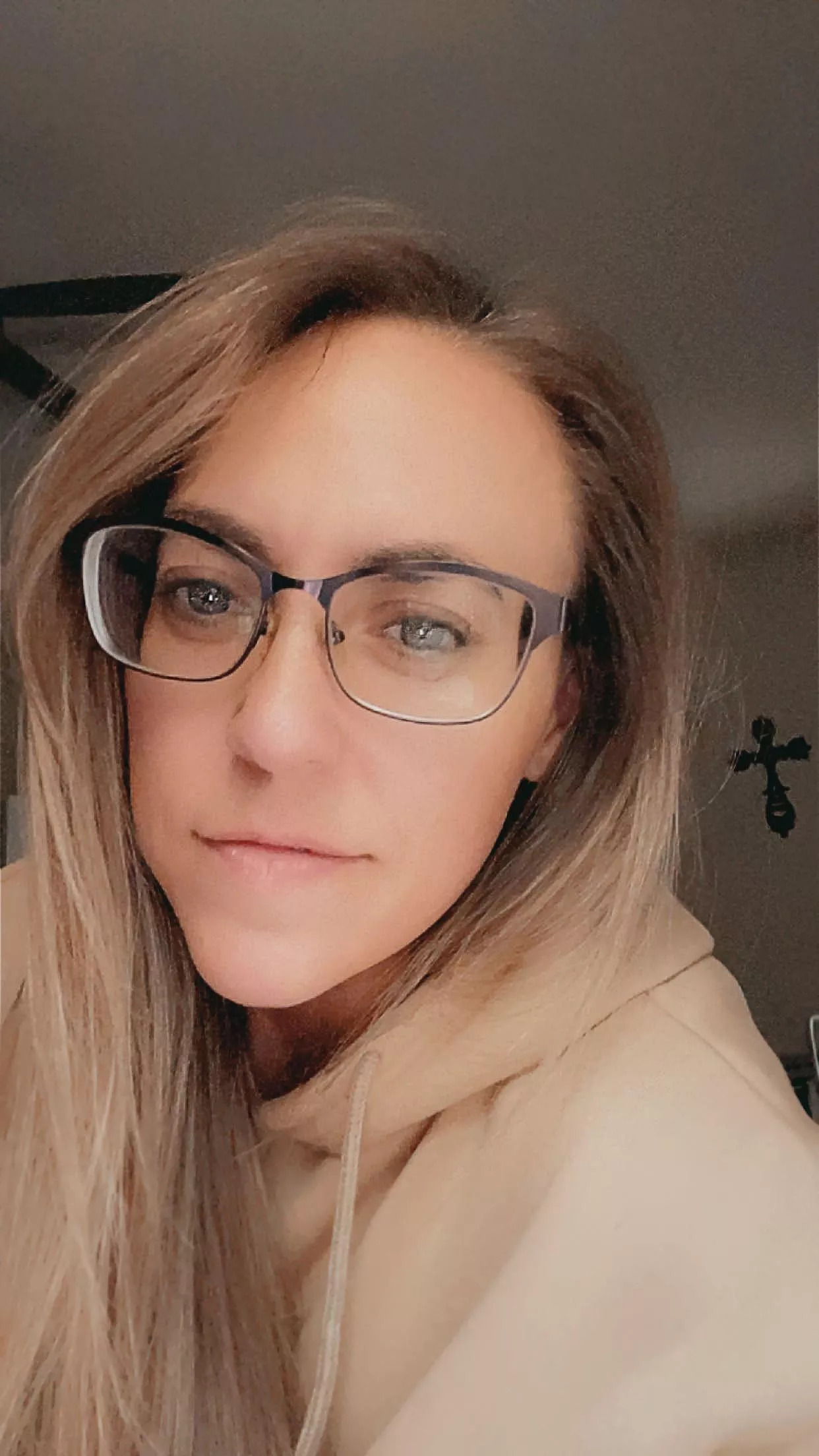 Sundays are definitely glasses day!