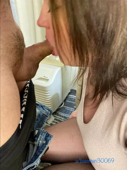 The secret to the best hand job is putting it in our mouth ladies.🫦