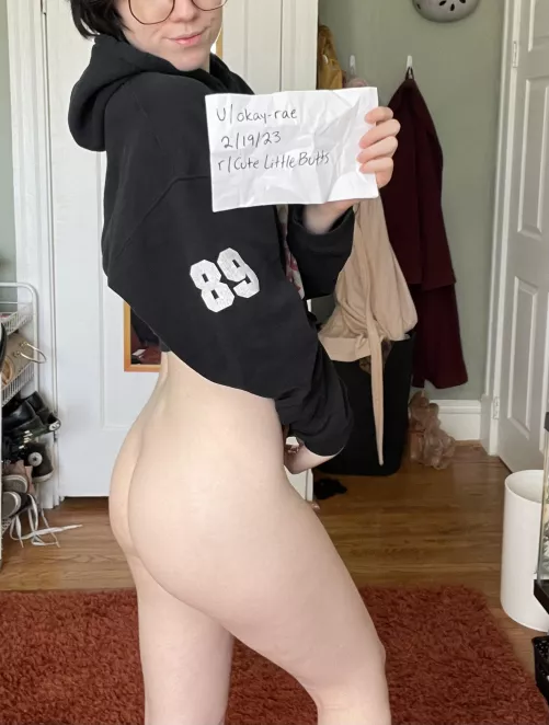 this cute little butt just got verified!!🥰