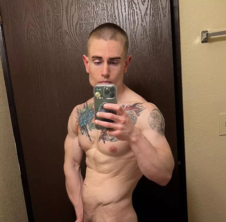 Wanna watch me stroke it after a workout? [M]