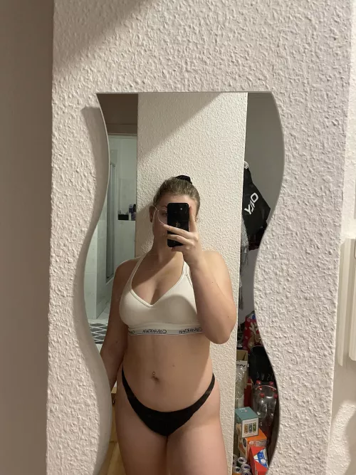 What catches ur attention first?