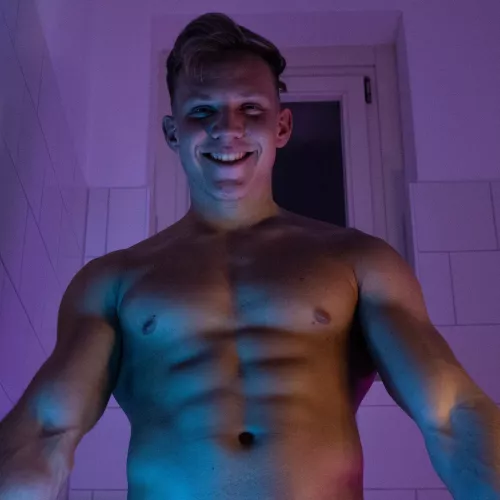 Who wanna play with me 😈