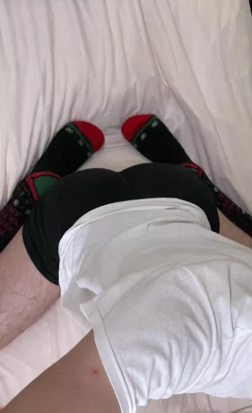 who wants me to remove them? 😈🎁🎄❄️