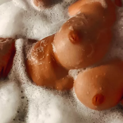 Would you take a bath with me ?