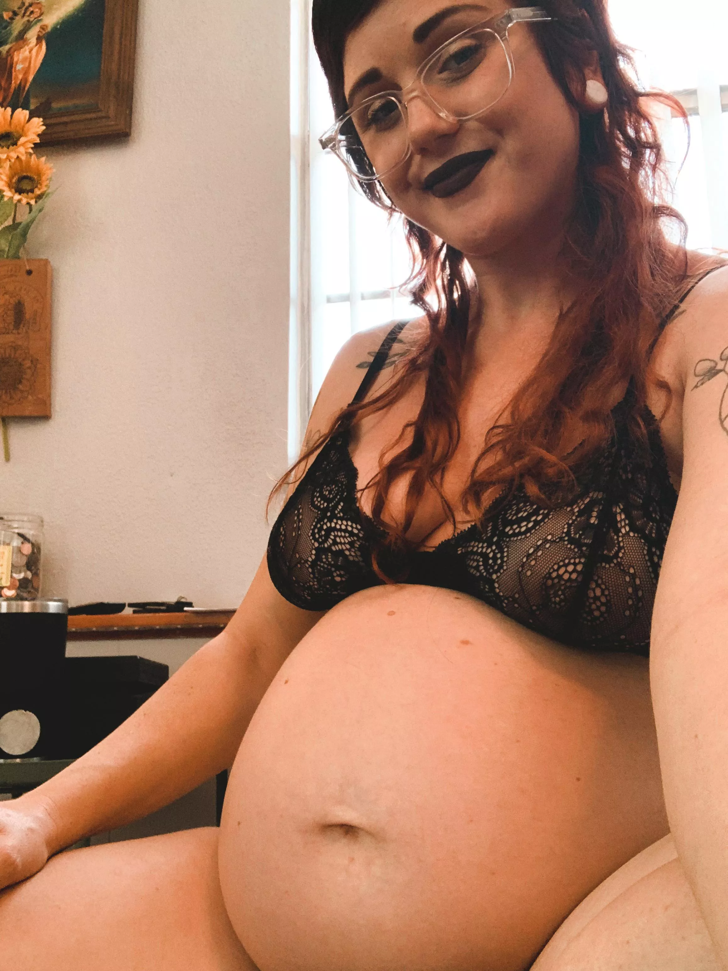 Your pregnancy fetish dreams come true!