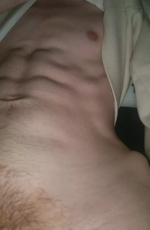 19 yo straight curious dom. Looking for guys who like to obey sc noahhum23
