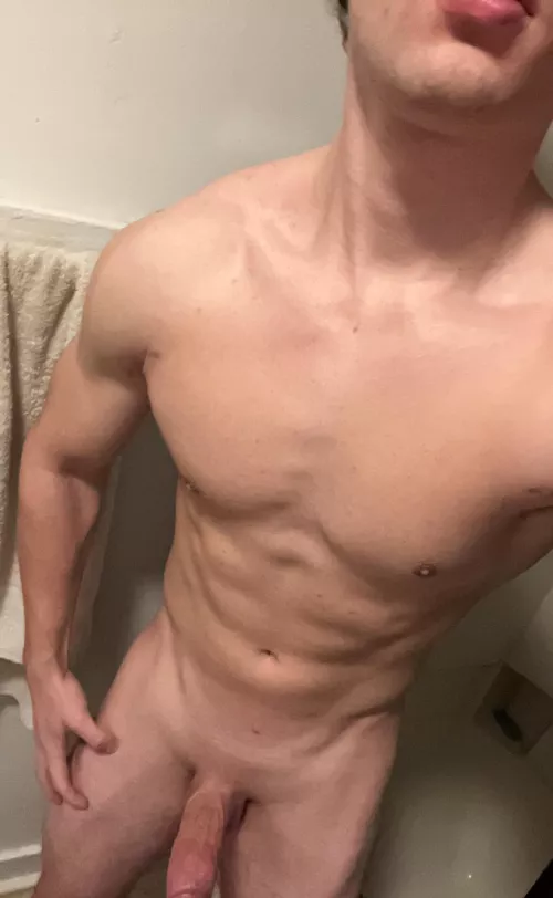 22 sub looking to server fit muscle doms cmiller2022821
