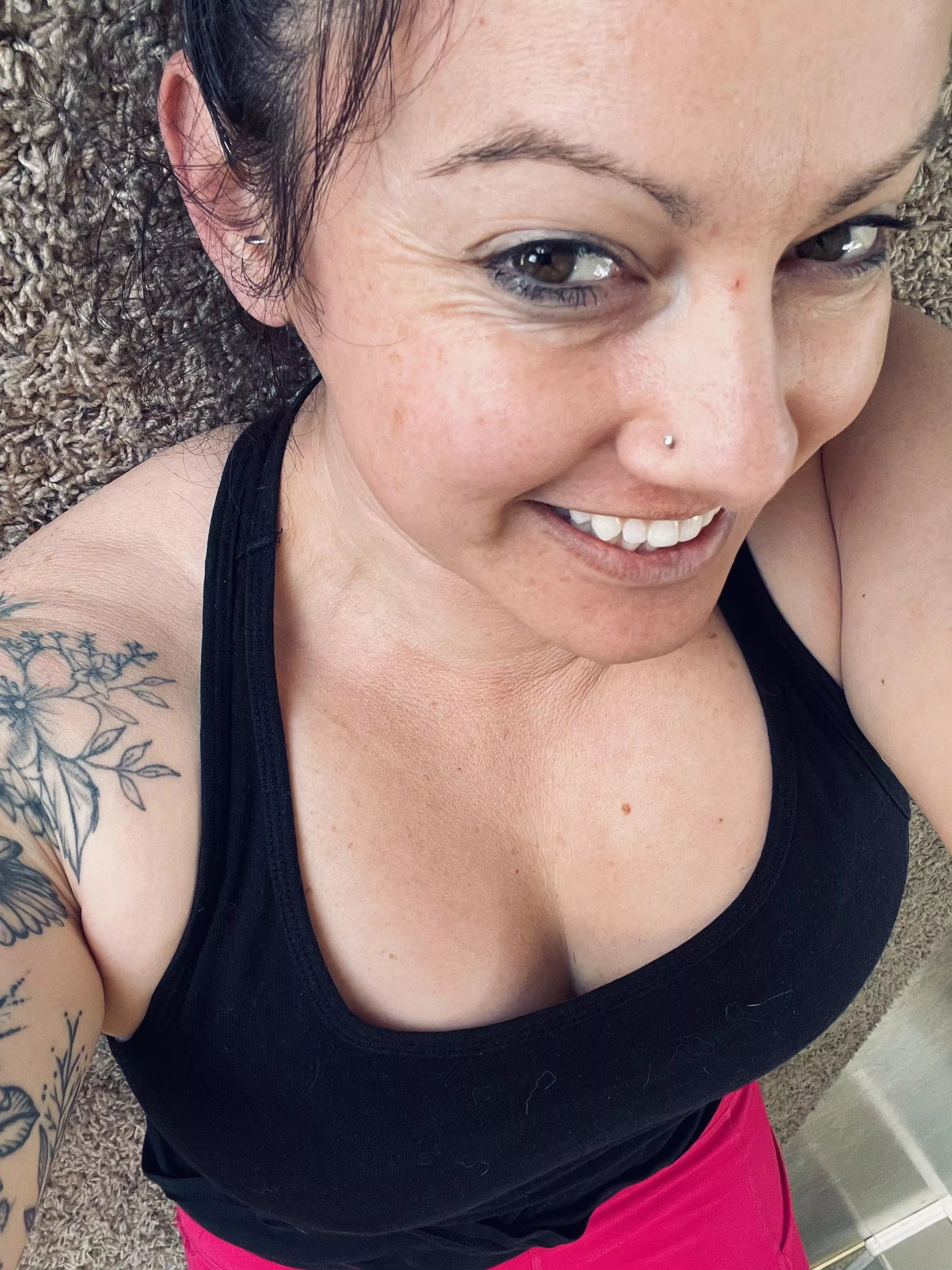 37F 💕 tattooed milf