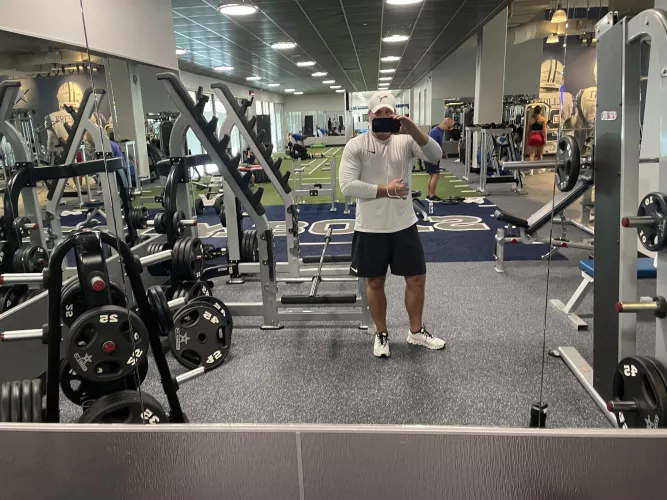 44[M4F] single male in Dallas, TX looking to play