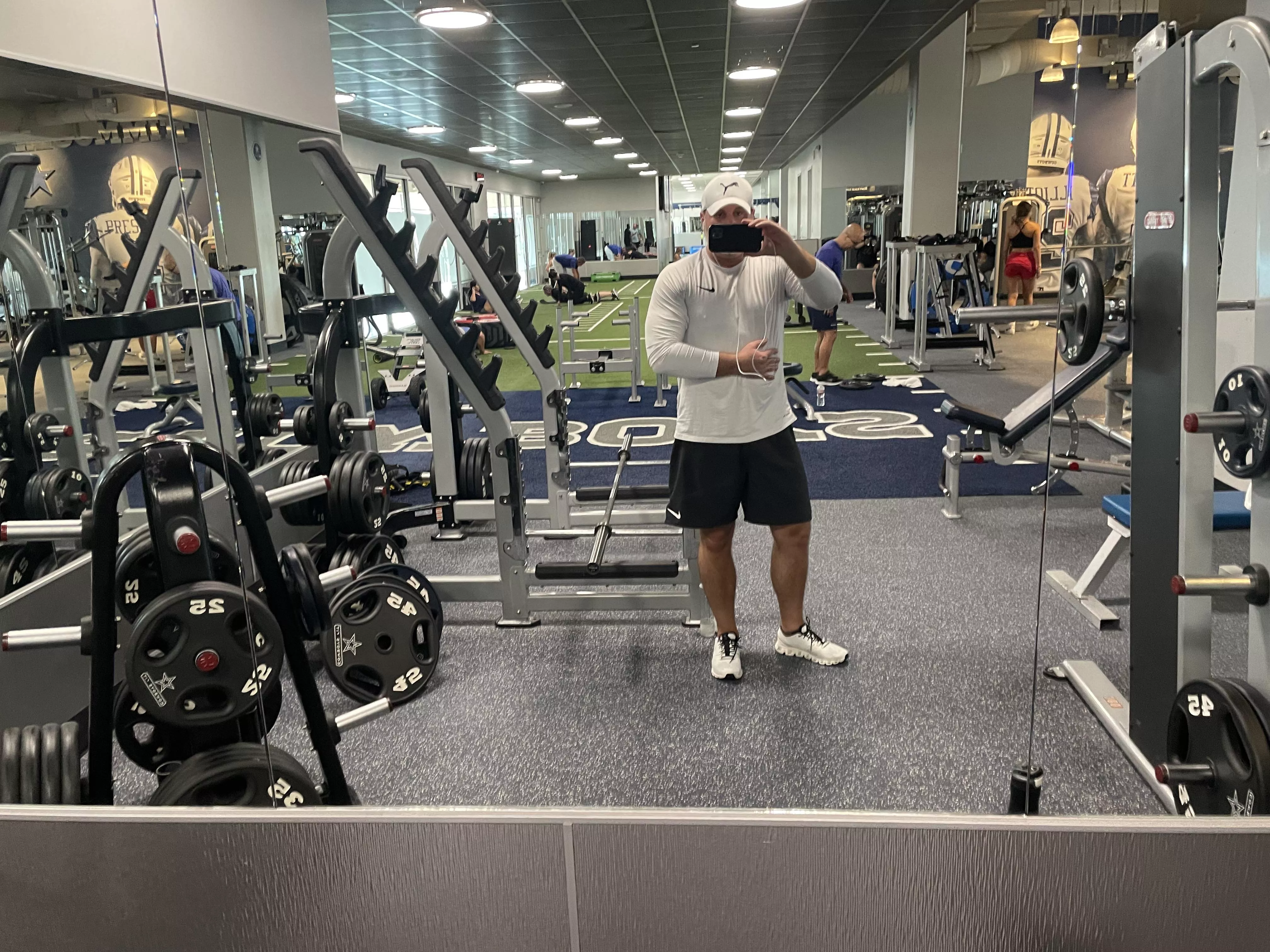 44[M4F] single male in Dallas, TX looking to play