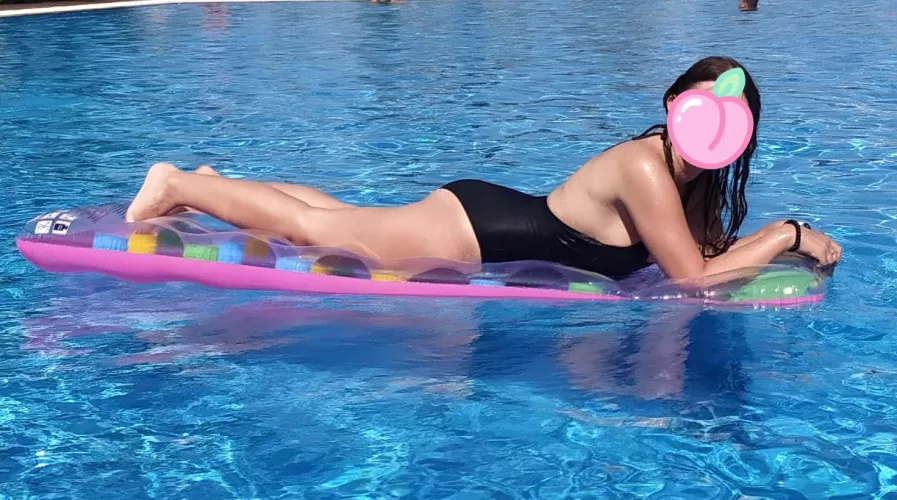 any Bull here to chat about my wife?