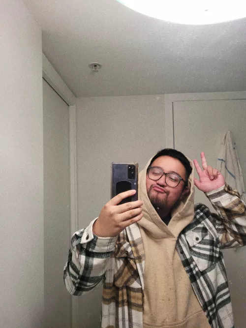 Anyone down for some games like League of Legends (NA) or Dead by Daylight? ☺️